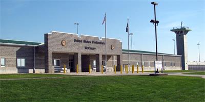 美国联邦拘留中心